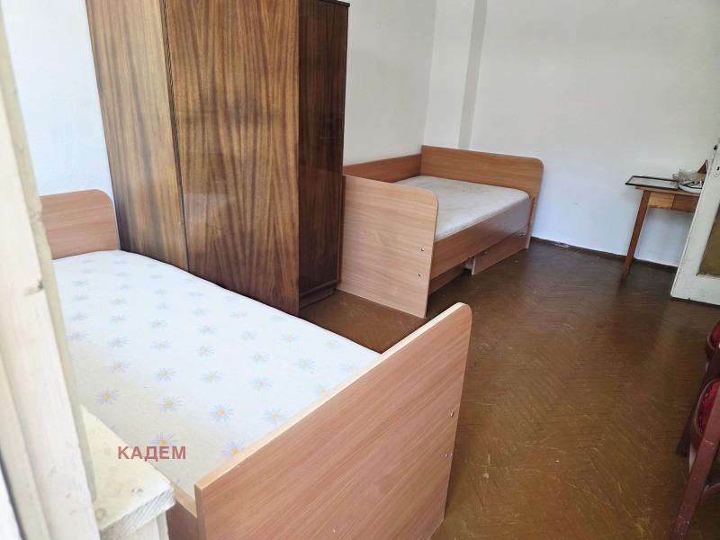 На продаж  1 спальня Кюстендил , Център , 70 кв.м | 78731975 - зображення [3]