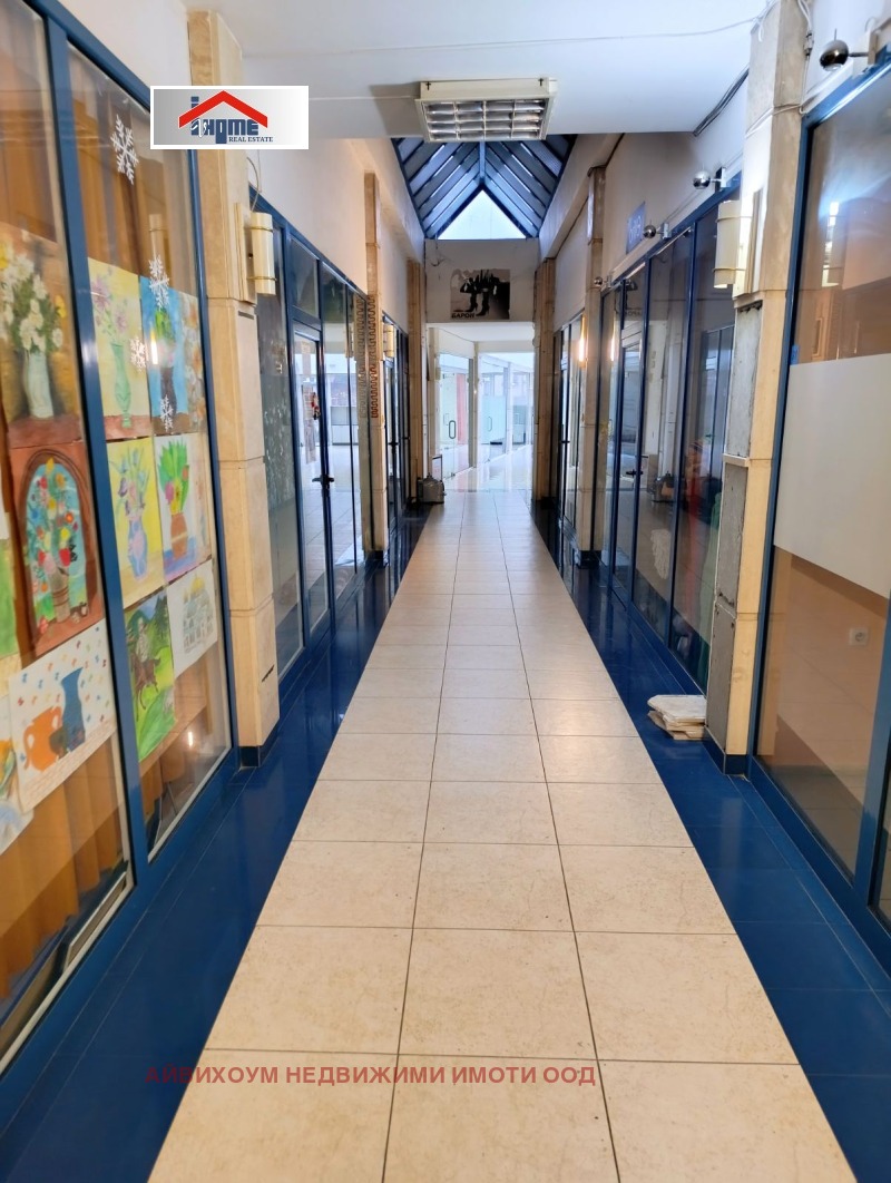 Продава ОФИС, гр. Плевен, Идеален център, снимка 2 - Офиси - 52731642