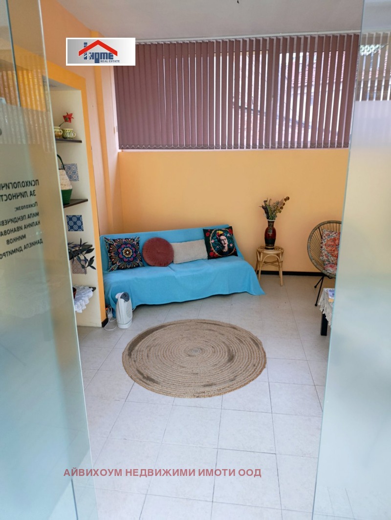 Продава ОФИС, гр. Плевен, Идеален център, снимка 3 - Офиси - 52731642