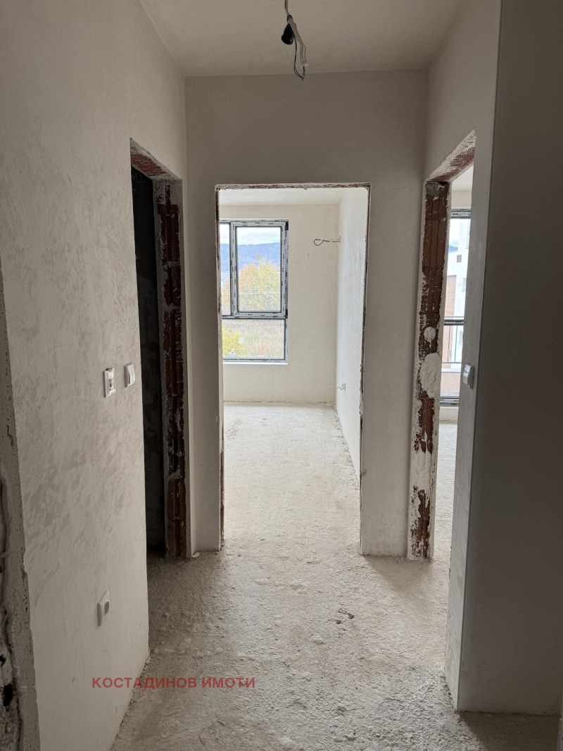 Продава 2-СТАЕН, гр. Пловдив, Остромила, снимка 2 - Апартаменти - 52082292