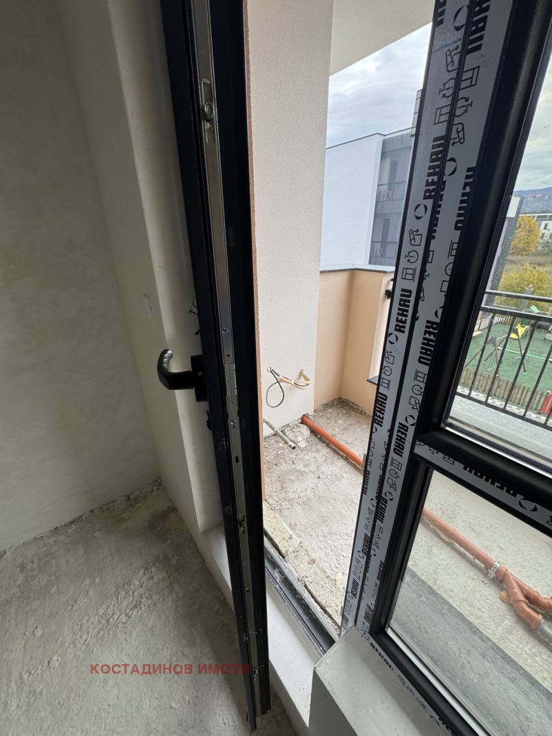 Продава 2-СТАЕН, гр. Пловдив, Остромила, снимка 10 - Апартаменти - 52082292