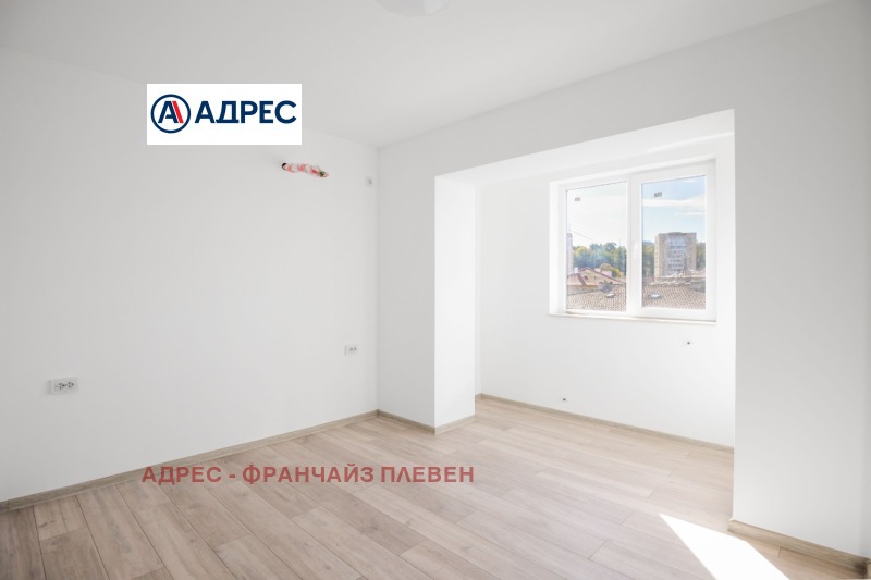 Продава 3-СТАЕН, град Плевен, Идеален център • 144000 € / 281639.52 лв. • 82310658 1