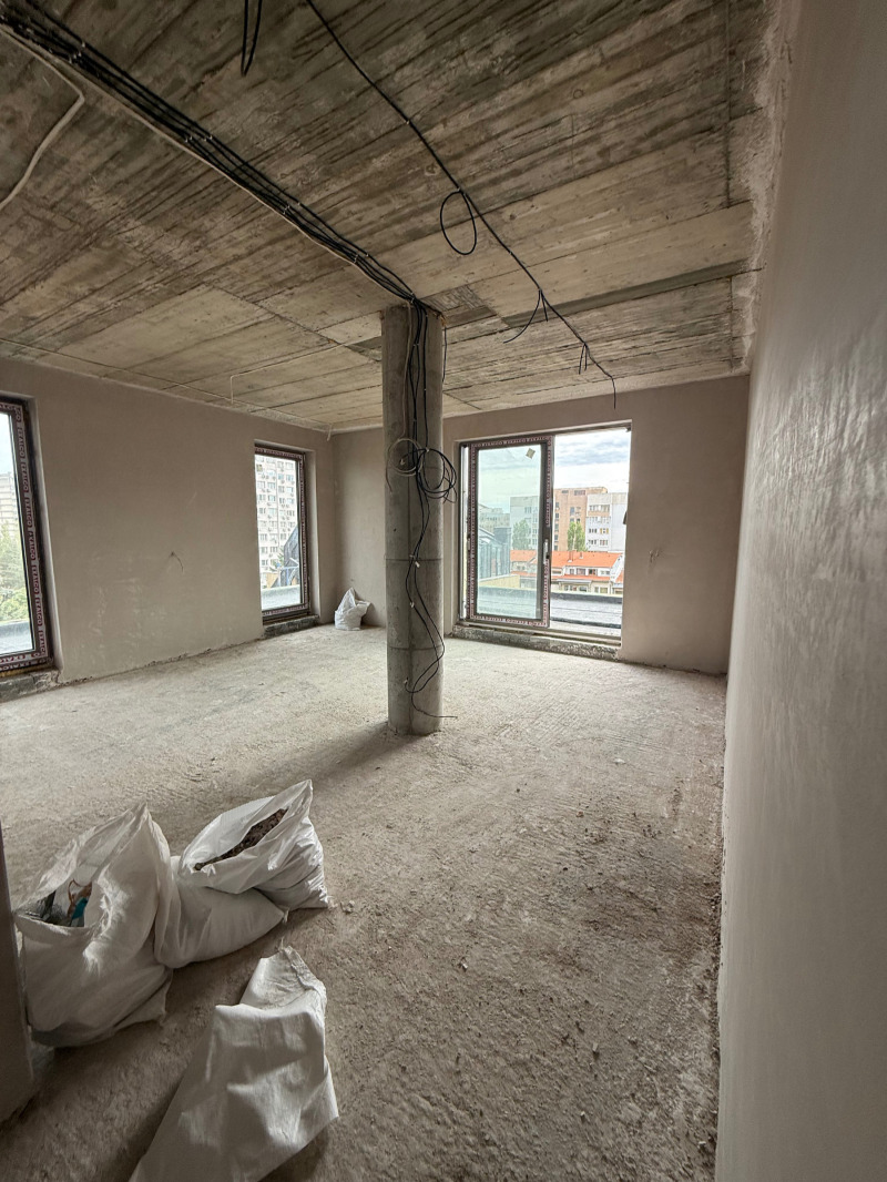 Te koop  3 slaapkamers Sofia , Izgrev , 298 m² | 23342829 - afbeelding [2]