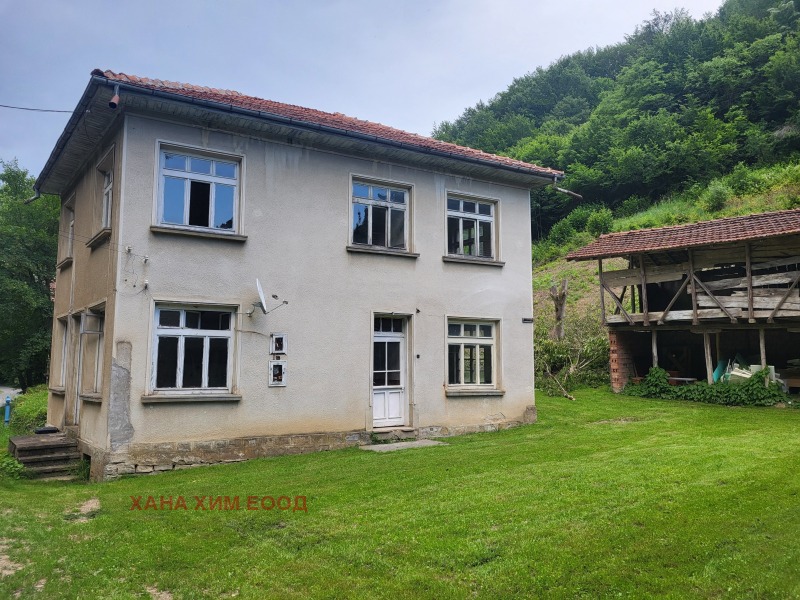 Till salu  Hus region Lovech , Beli Osam , 249 kvm | 13566358 - bild [3]