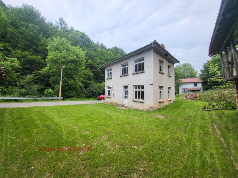 Till salu  Hus region Lovech , Beli Osam , 249 kvm | 13566358 - bild [2]