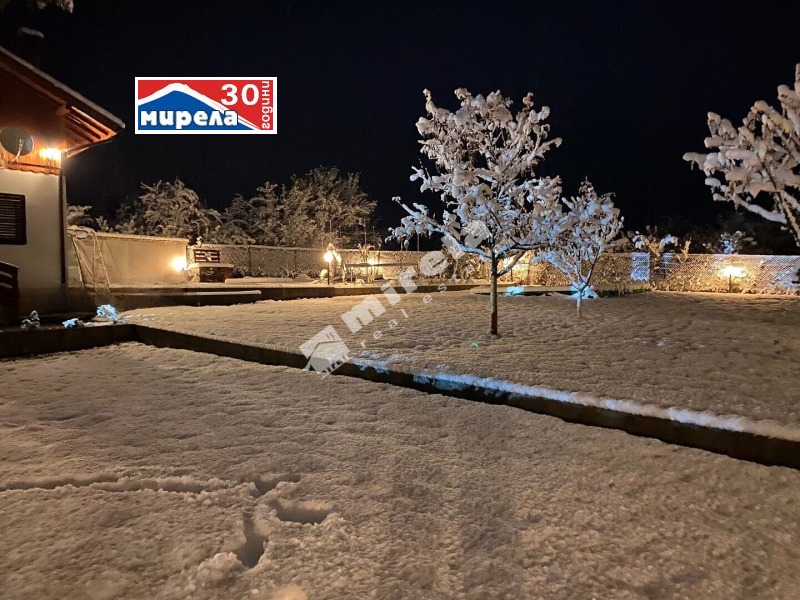 Продава ВИЛА, гр. Дряново, област Габрово, снимка 13 - Вили - 52477871