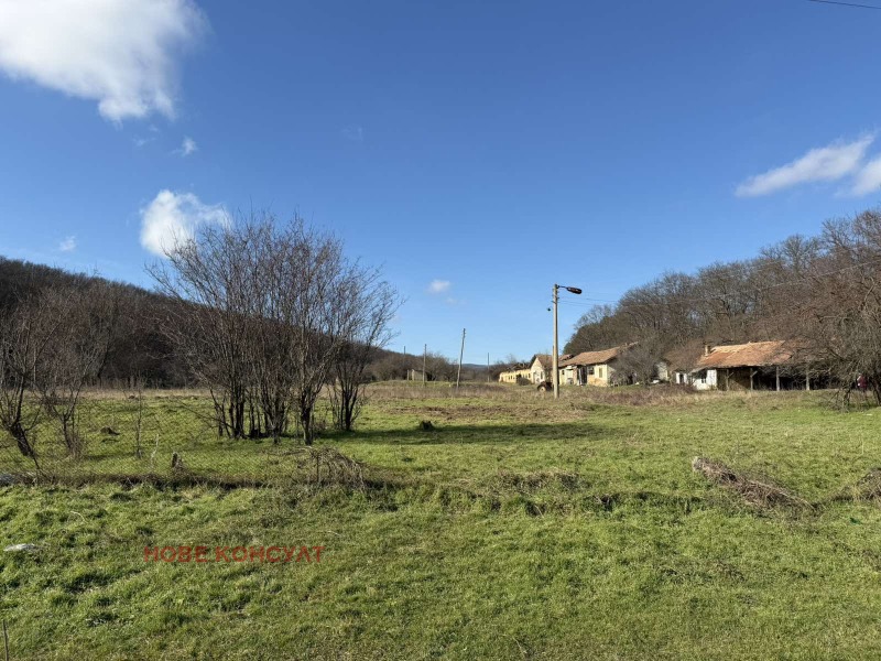 Продава ПРОМ. ПОМЕЩЕНИЕ, с. Александрово, област Шумен