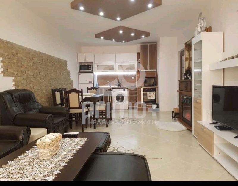 Продава  2-стаен, град Велико Търново, Бузлуджа •  130 000 EUR • ID 38020676 — holmes.bg - [1] 