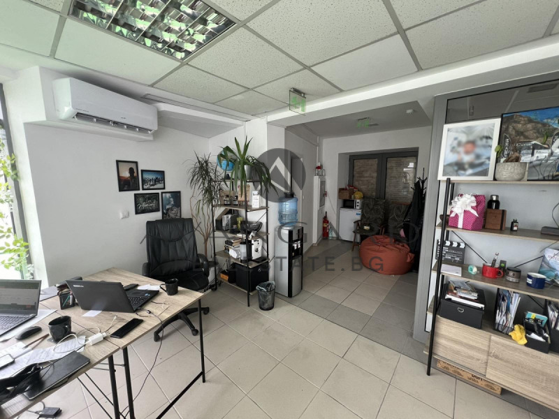 Na prodej  Kancelář Plovdiv , Centar , 83 m2 | 56114405