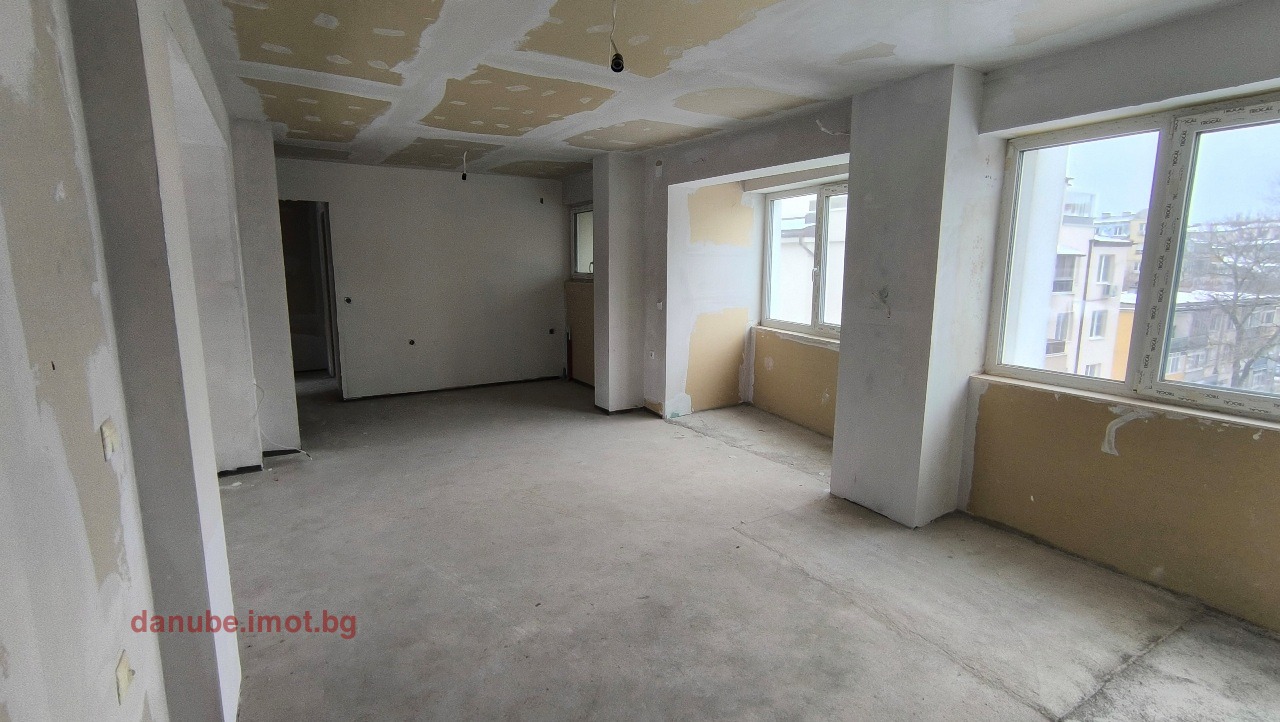 Продава 3-СТАЕН, гр. Русе, Център, снимка 3 - Апартаменти - 55741093