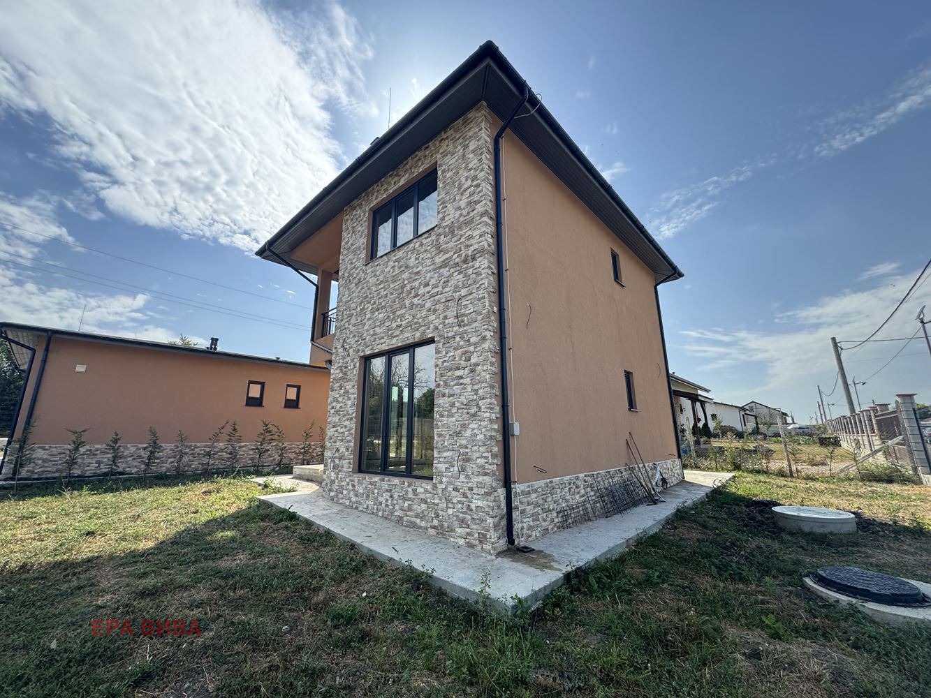 Продава КЪЩА, с. Яребична, област Варна, снимка 2 - Къщи - 56084844