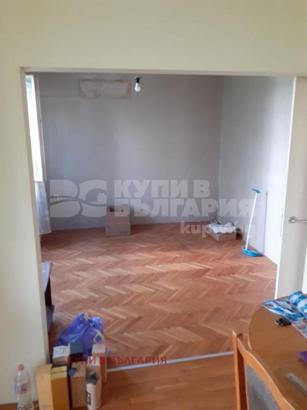 En venta  2 dormitorios Varna , Lyatno kino Trakiya , 88 metros cuadrados | 48499589 - imagen [2]