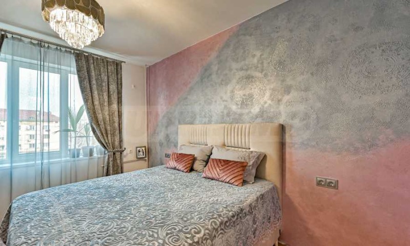 Продава  3-стаен град Перник , Рено , 71 кв.м | 89422103 - изображение [12]