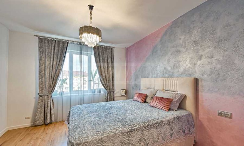 Продава  3-стаен град Перник , Рено , 71 кв.м | 89422103 - изображение [11]