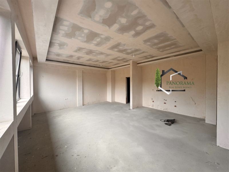 Продава 3-СТАЕН в град Шумен, Гривица - 110 кв.м / 159 651 € » 312 250.22 лв., ПАНОРАМА
