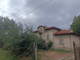 Maison Opan, région Stara Zagora 3