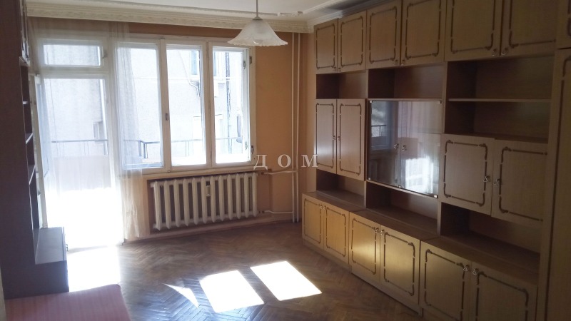 Продава  4-стаен град Шумен , Център , 110 кв.м | 75792152 - изображение [2]