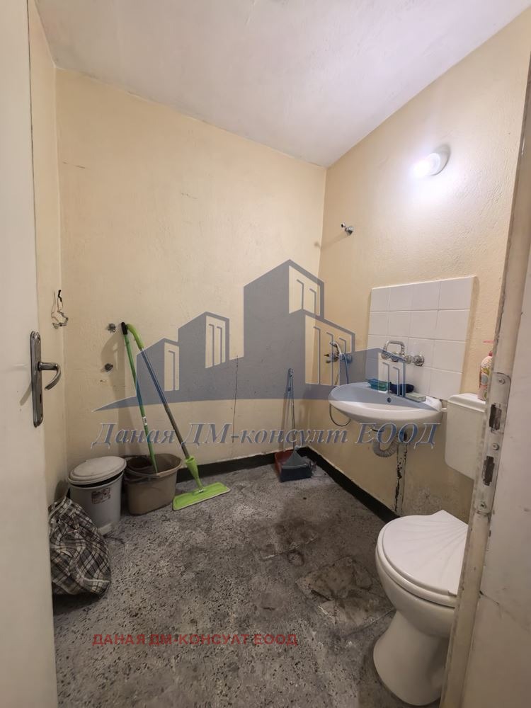 Продава МНОГОСТАЕН, гр. Шумен, Добруджански, снимка 4 - Апартаменти - 53529285