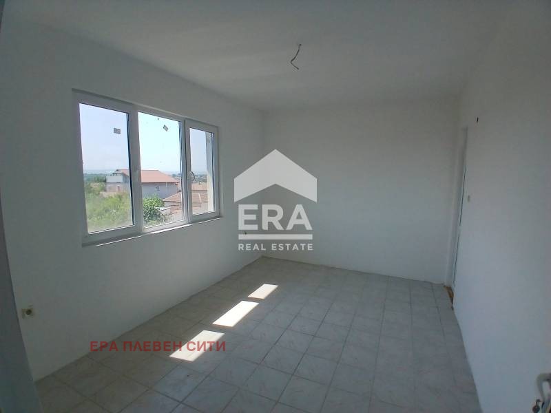 Продава КЪЩА, гр. Долни Дъбник, област Плевен, снимка 12 - Къщи - 52197402