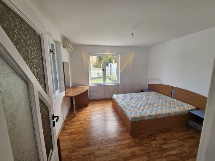 Продава КЪЩА, с. Рогачево, област Добрич, снимка 4 - Къщи - 53767459