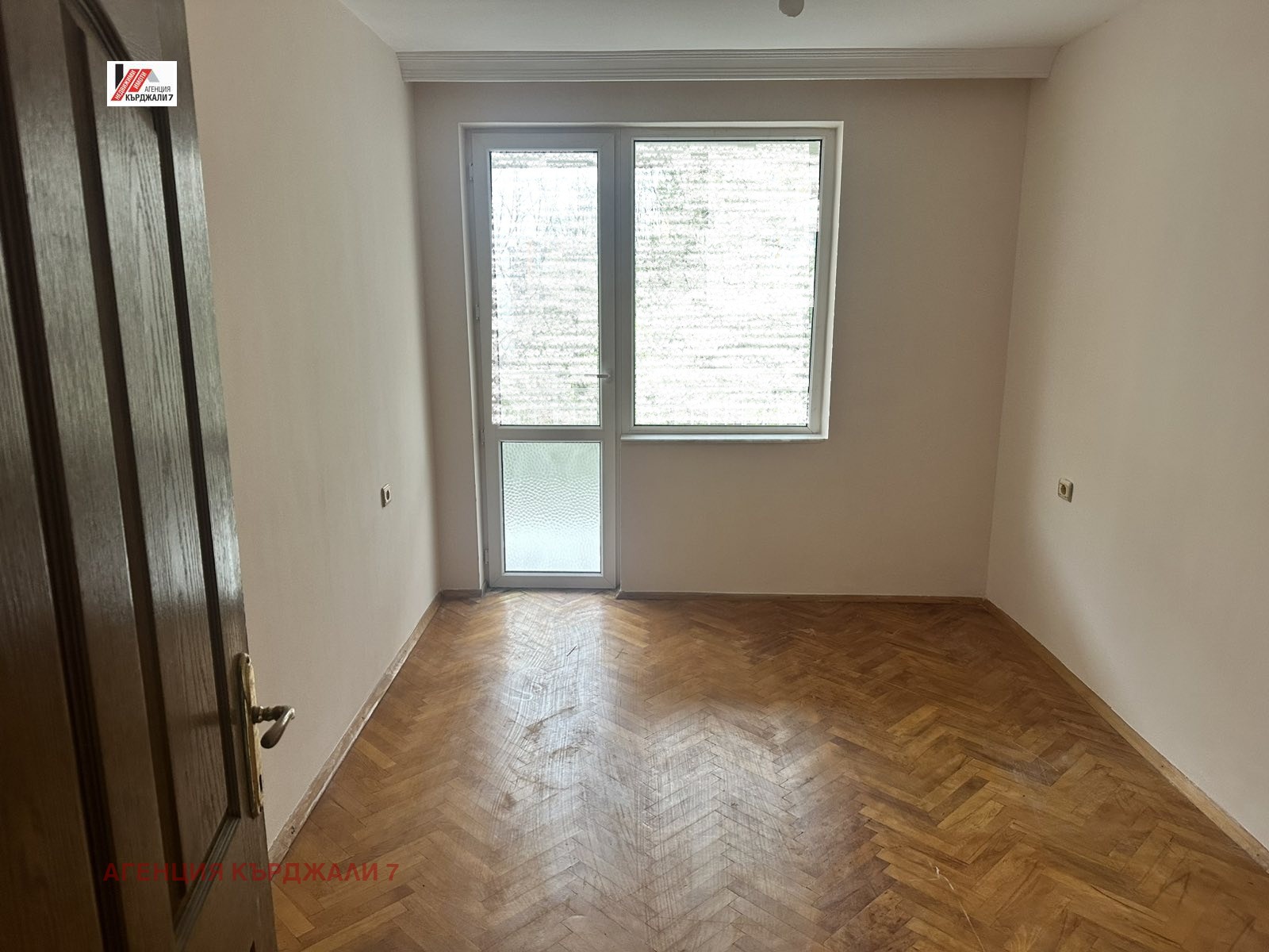 Продава МНОГОСТАЕН, гр. Кърджали, Център, снимка 8 - Апартаменти - 54735027