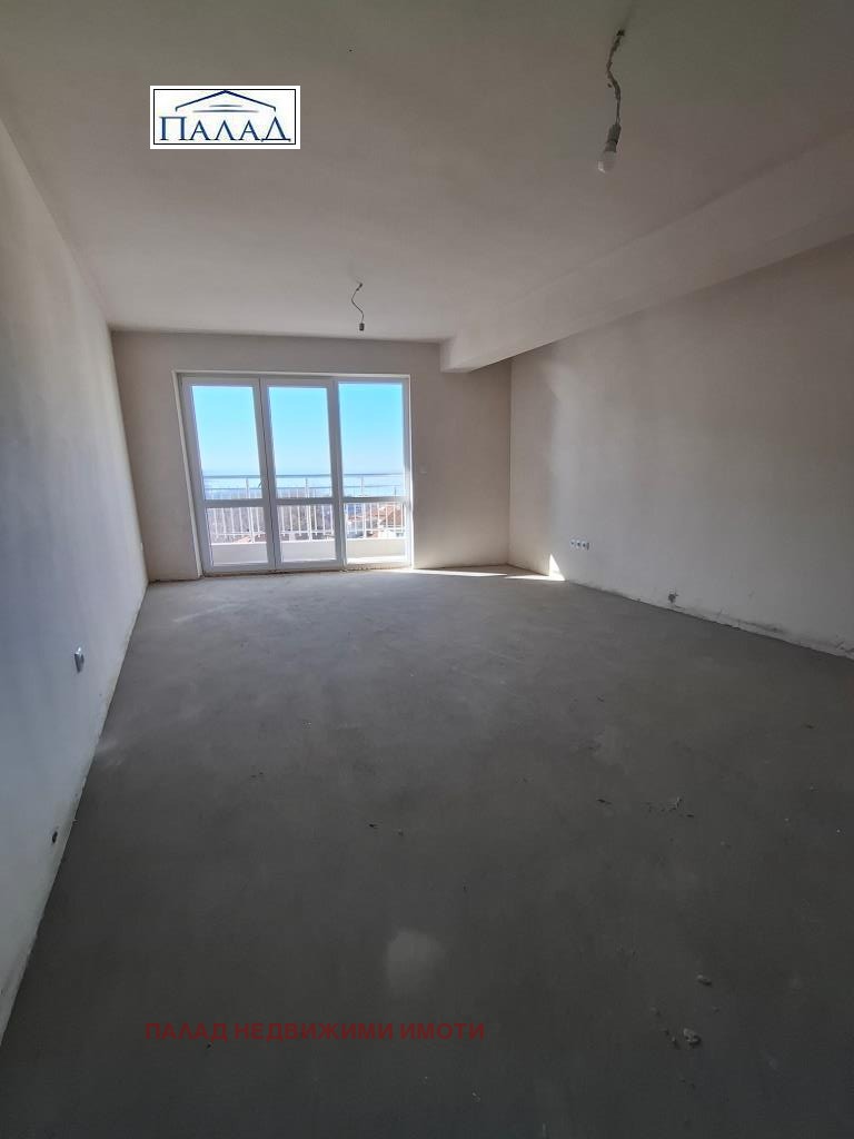 Продава  3-стаен град Варна , Погреби , 100 кв.м | 81418942 - изображение [2]