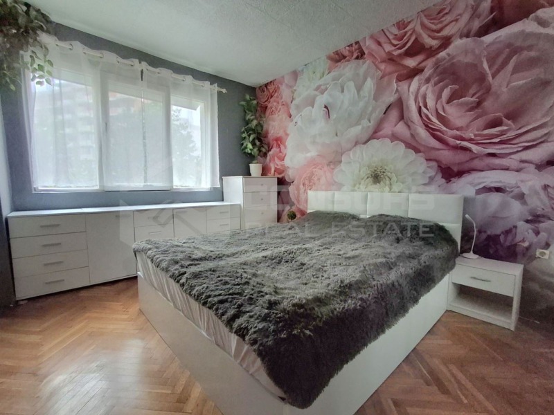 Te koop  2 slaapkamers Sofia , Ljulin 5 , 90 m² | 87694518