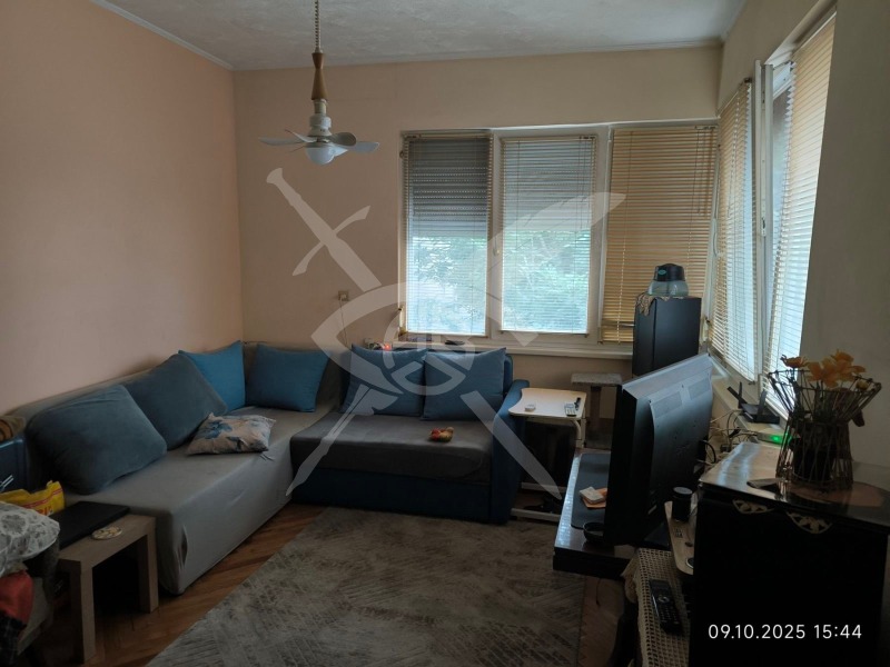 Продава МНОГОСТАЕН, гр. Бургас, Център, снимка 2 - Апартаменти - 52609840