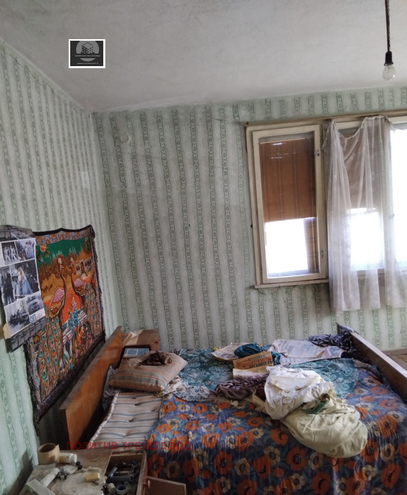 Продава КЪЩА, с. Крайници, област Кюстендил, снимка 9 - Къщи - 52256585