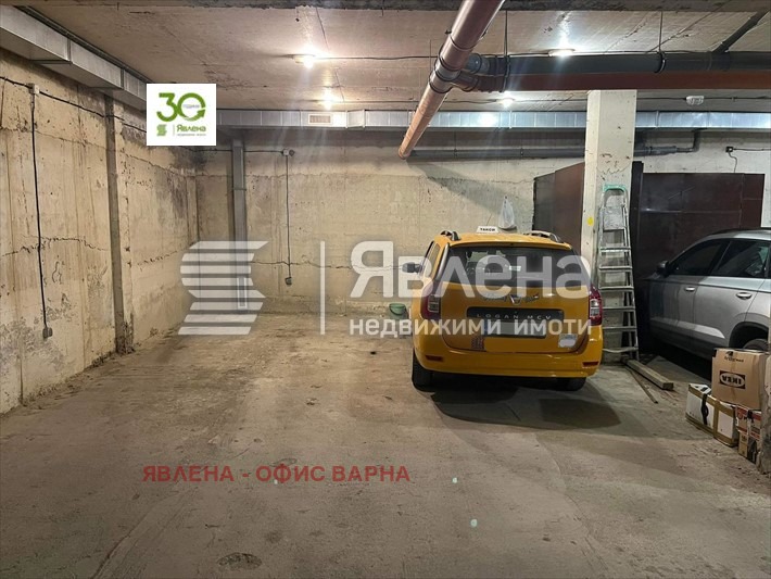 Продава ГАРАЖ, ПАРКОМЯСТО, гр. Варна, Цветен квартал, снимка 1 - Гаражи и паркоместа - 47477930