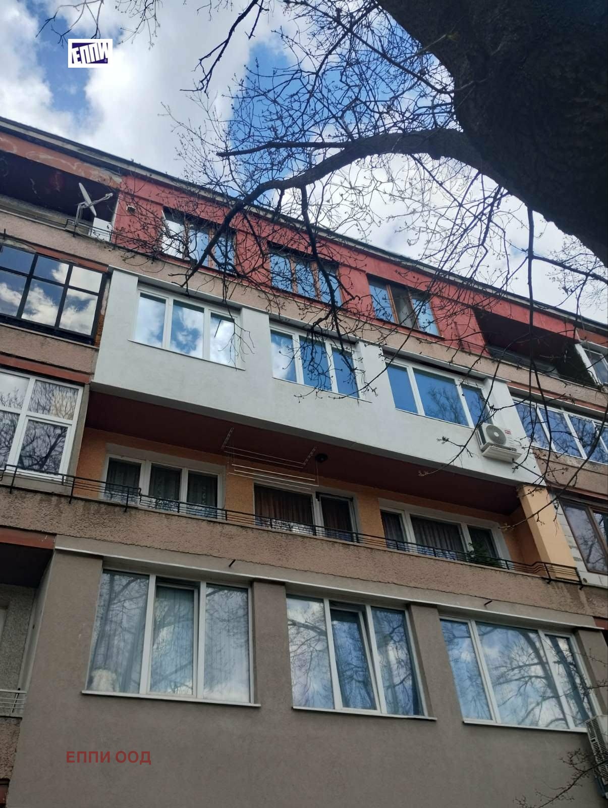 Продава 2-СТАЕН, гр. София, Света Троица