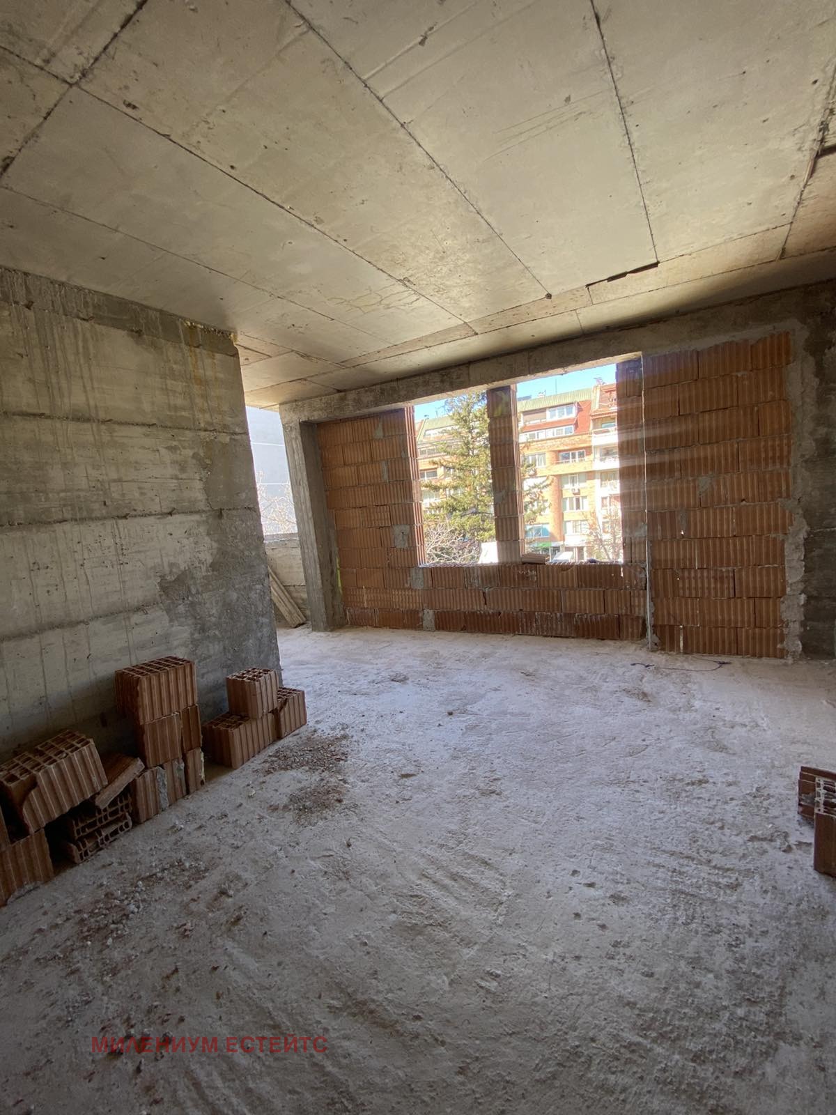 Продава 3-СТАЕН, гр. София, Банишора, снимка 2 - Апартаменти - 53770000