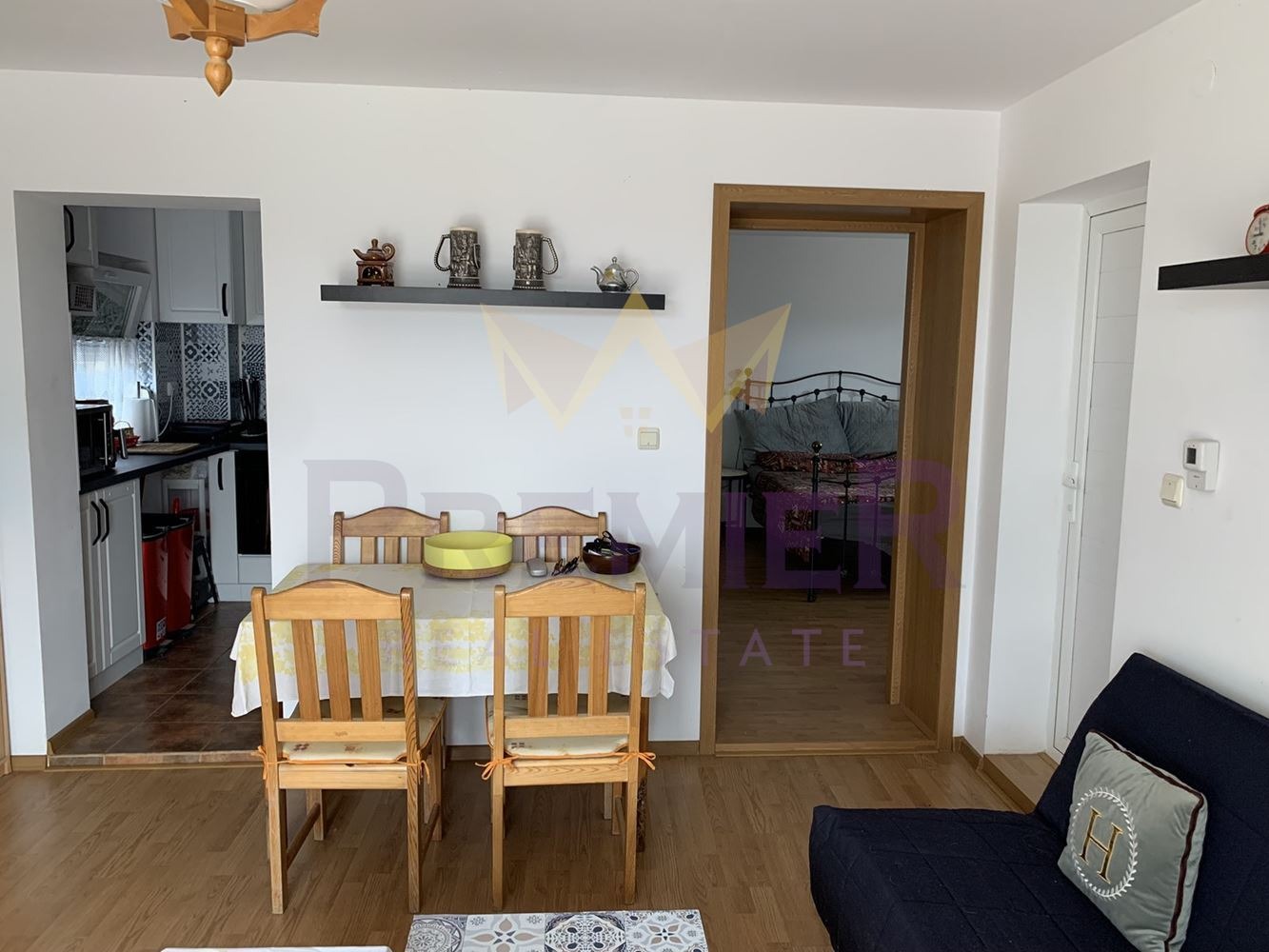 Продава КЪЩА, с. Божурец, област Добрич, снимка 17 - Къщи - 55049459
