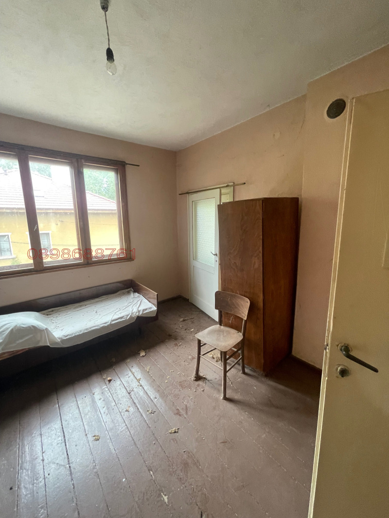 Продава КЪЩА, гр. Вършец, област Монтана, снимка 3 - Къщи - 52781656