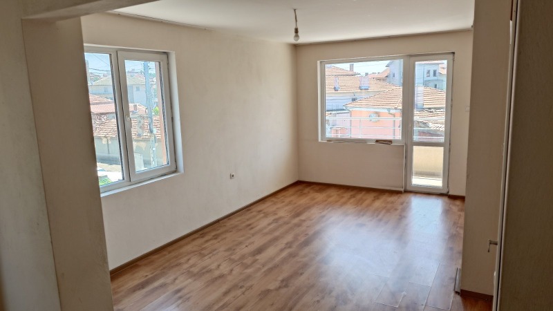 À venda  1 quarto região Burgas , Aitos , 75 m² | 58646662
