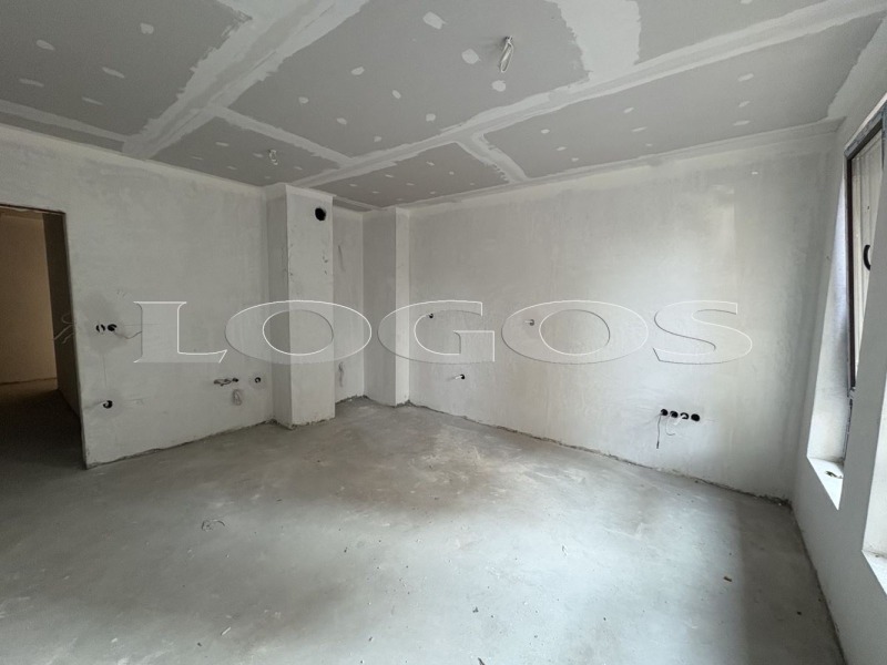 Продава 3-СТАЕН, град Варна, Лятно кино Тракия • 220000 € / 430282.60 лв. • 81129425 1