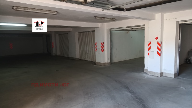 Zu verkaufen  Garage Sofia , Manastirski liwadi , 34 qm | 86869606 - Bild [2]