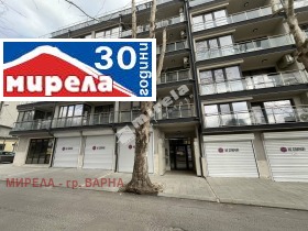 2-стаен град Варна, Колхозен пазар 1