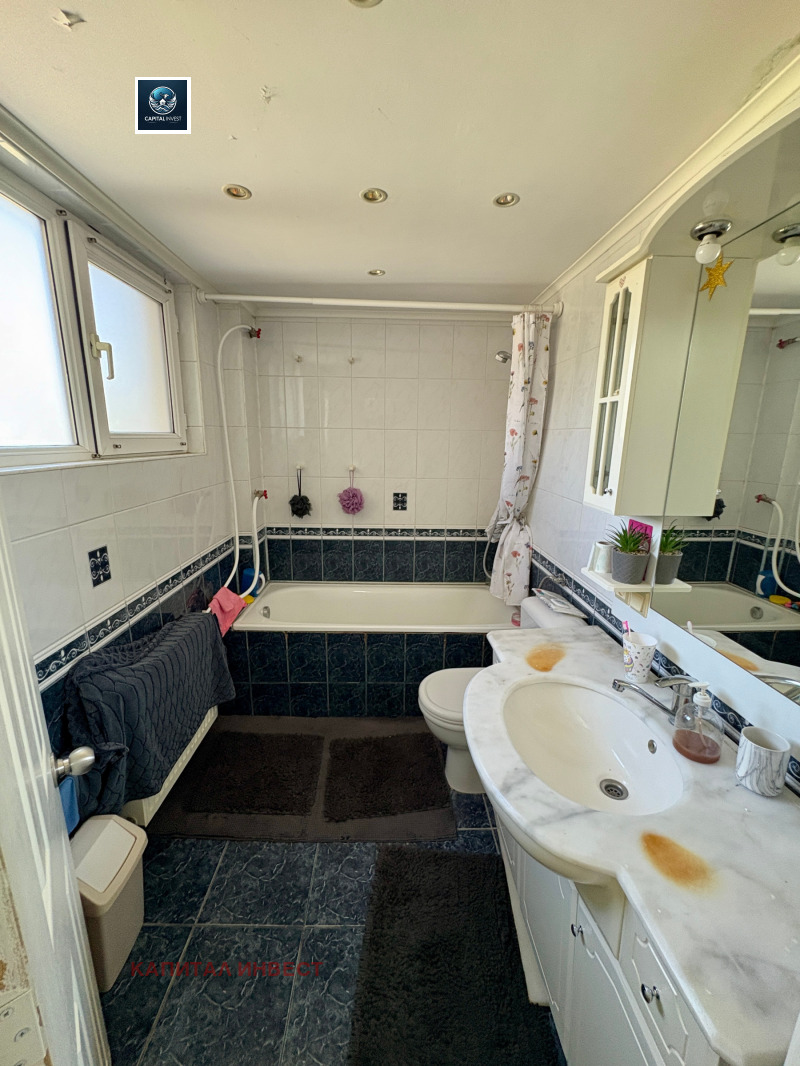 Eladó  3+ hálószoba Razgrad , Vasil Levski , 122 négyzetméter | 33984399 - kép [12]