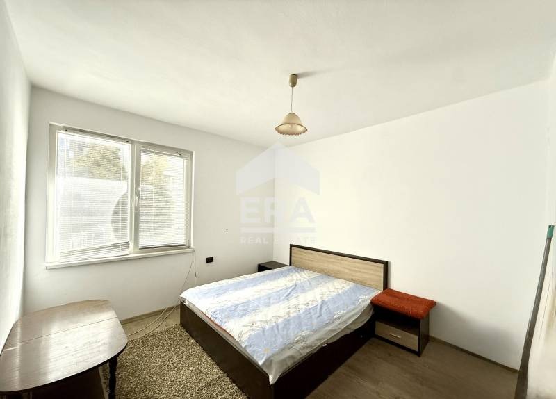 Продава ЕТАЖ ОТ КЪЩА, гр. Велико Търново, Център, снимка 2 - Етаж от къща - 53766980