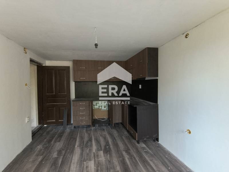 Продава КЪЩА, с. Церова кория, област Велико Търново, снимка 2 - Къщи - 52156607