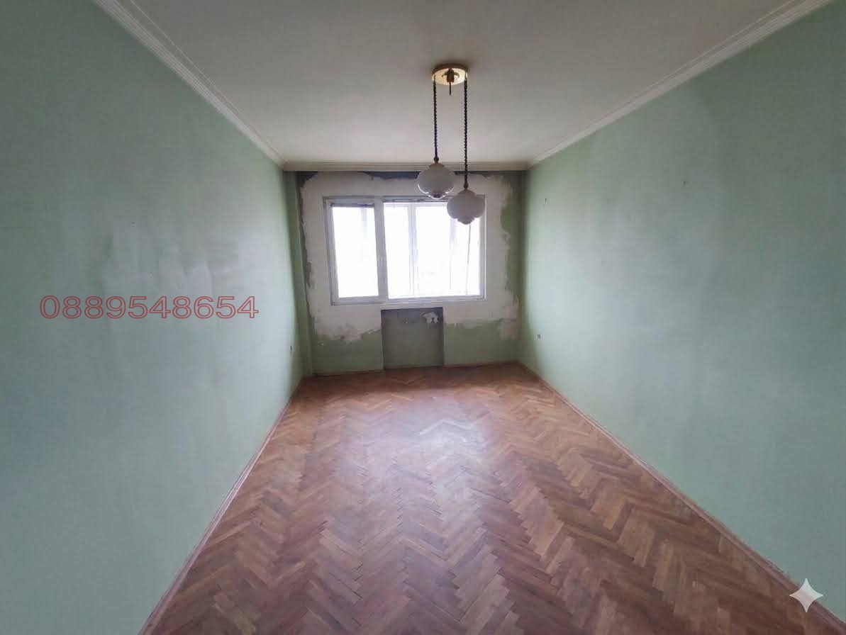 Продава 4-СТАЕН, гр. София, Гео Милев, снимка 3 - Апартаменти - 54600621