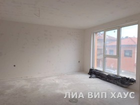 3-стаен град Пазарджик, Руски 4