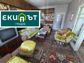 На продаж 2 спальні