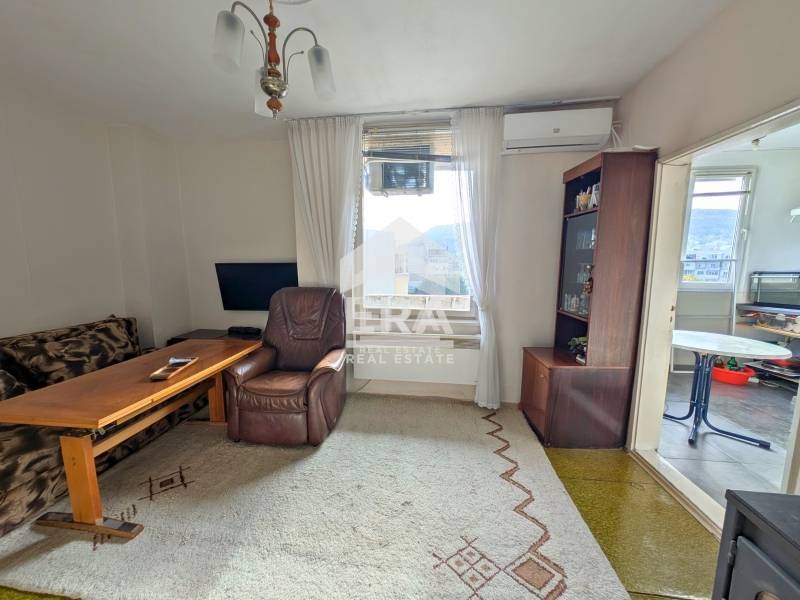 Продава 3-СТАЕН, гр. Шумен, Добруджански, снимка 2 - Апартаменти - 53972044
