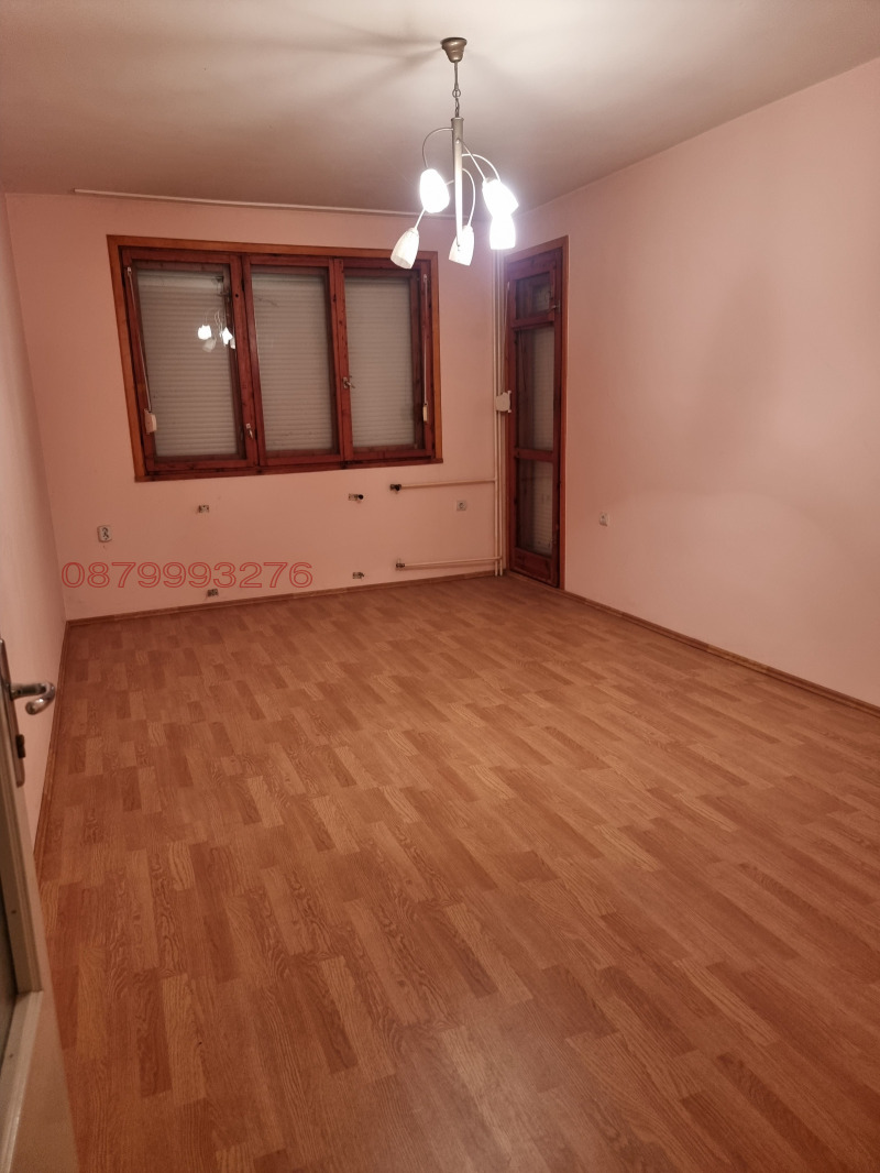 Te koop  3 slaapkamers Pleven , Storgozija , 104 m² | 24006879 - afbeelding [10]