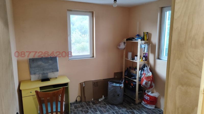 Продава ЕТАЖ ОТ КЪЩА, с. Варвара, област Бургас, снимка 7 - Етаж от къща - 52785568