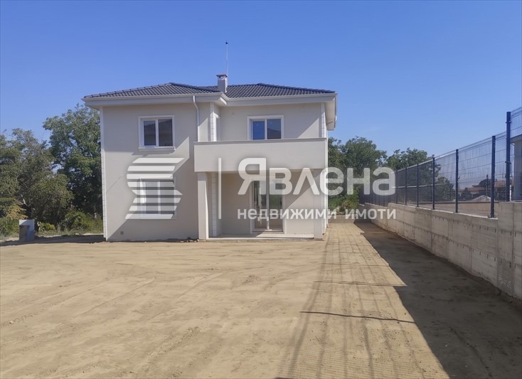 Продава КЪЩА, с. Белащица, област Пловдив, снимка 6 - Къщи - 55893886