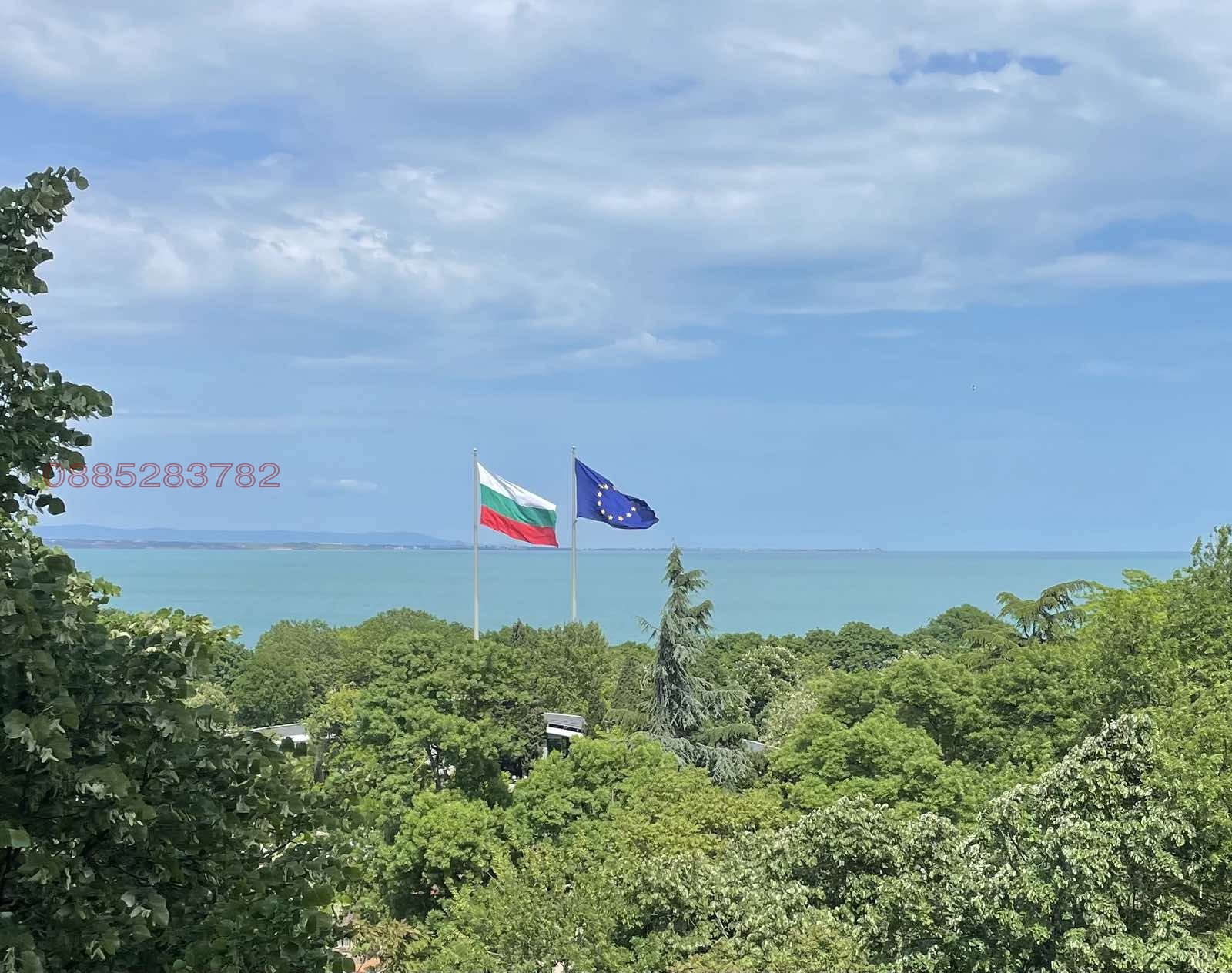 Продава 3-СТАЕН, гр. Бургас, Лазур, снимка 2 - Апартаменти - 54689304
