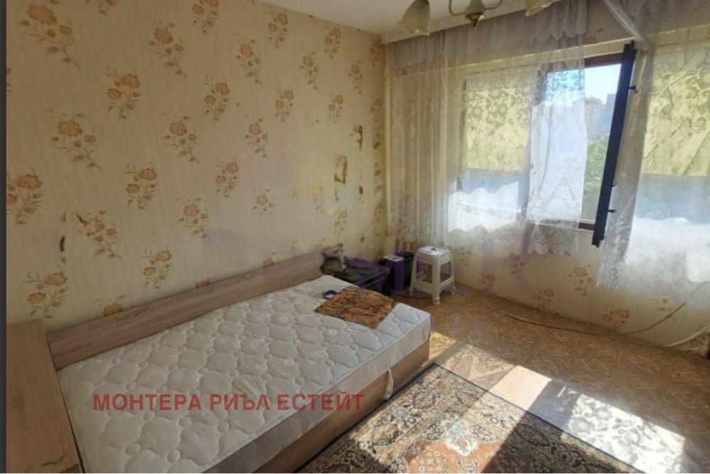Продава 3-СТАЕН, гр. Варна, Владислав Варненчик 1
